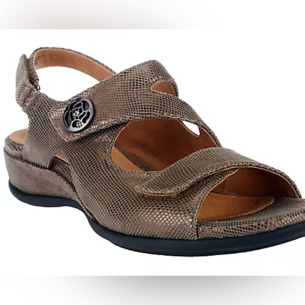 Clarks Artisan Tiffani Aldora Metallic Sheen Snakeskin‎ Print Sandals -- 9/5M